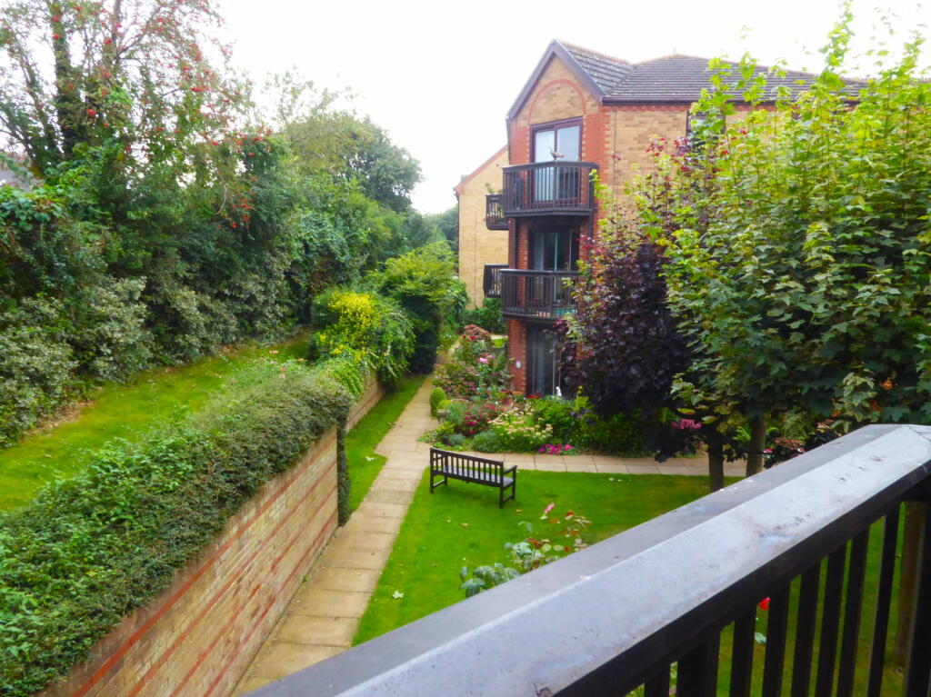 Guardian Court, Banbury photo 3