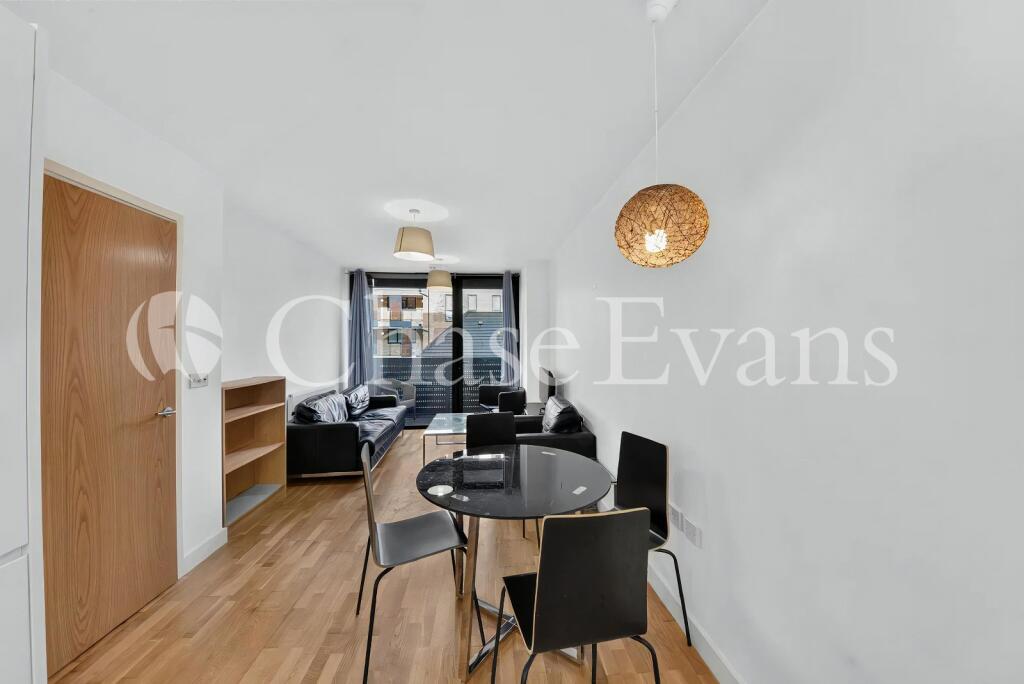 Apartment in London - View 5