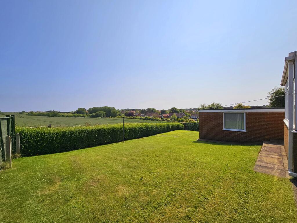Ridge Green, Scalby, Scarborough, North Yorkshire photo 2