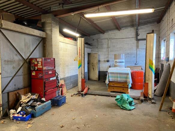 Interior MOT Bay