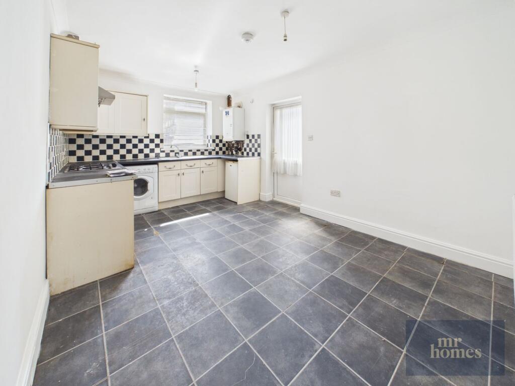 House in Cardiff, Gabalfa, Llandaff North - More