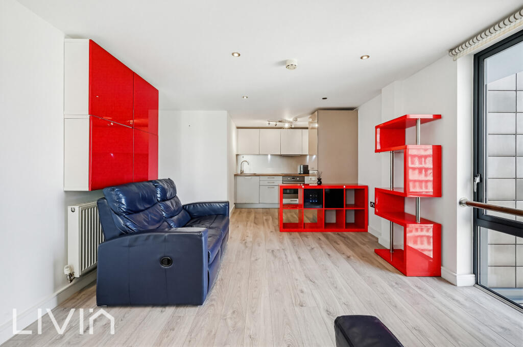 Apartment in Croydon - View 3