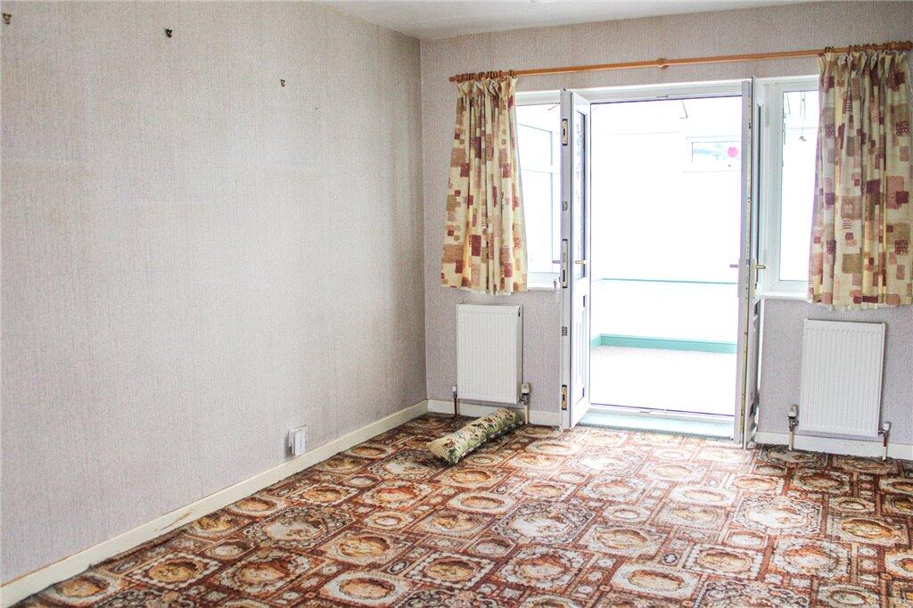 House in Bradford, Steeton with Eastburn - View 3