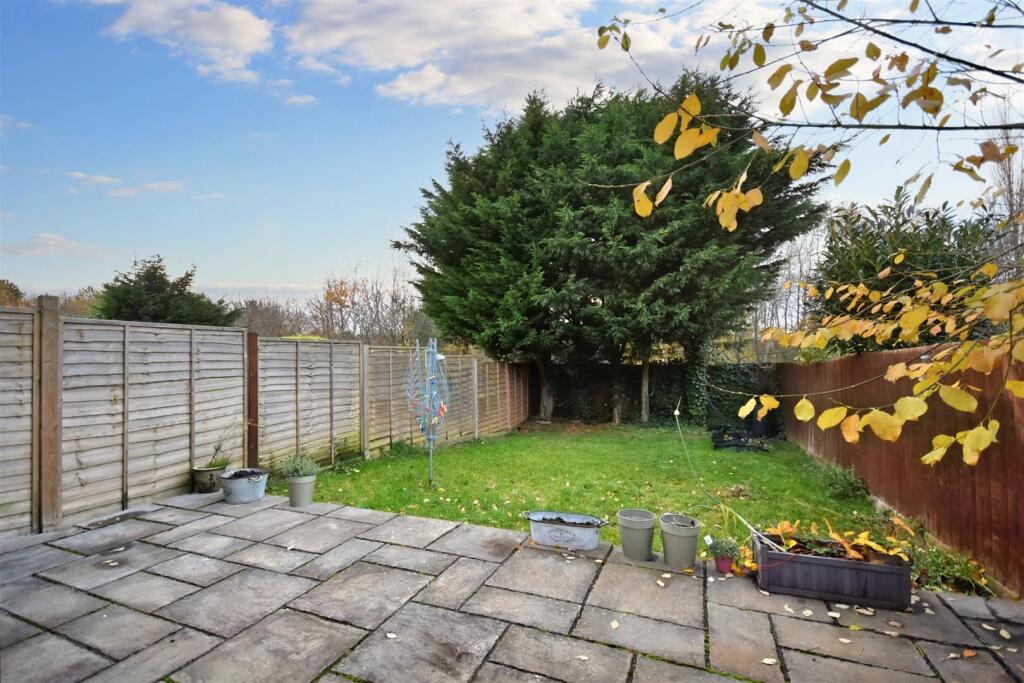 House in Corby, Danesholme - View 2