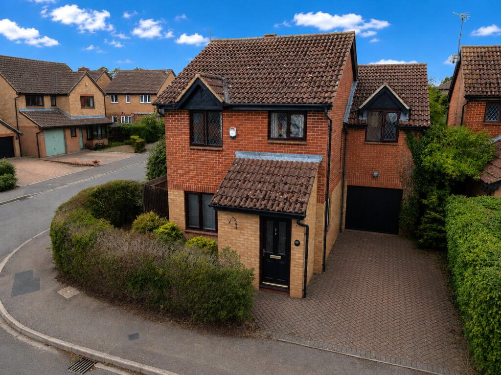 Main image of property: Russell Road, Toddington, Bedfordshire, LU5