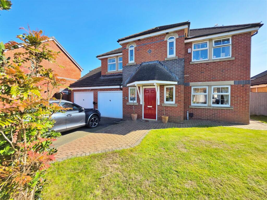 Main image of property: Linderbreck Lane, Poulton-Le-Fylde