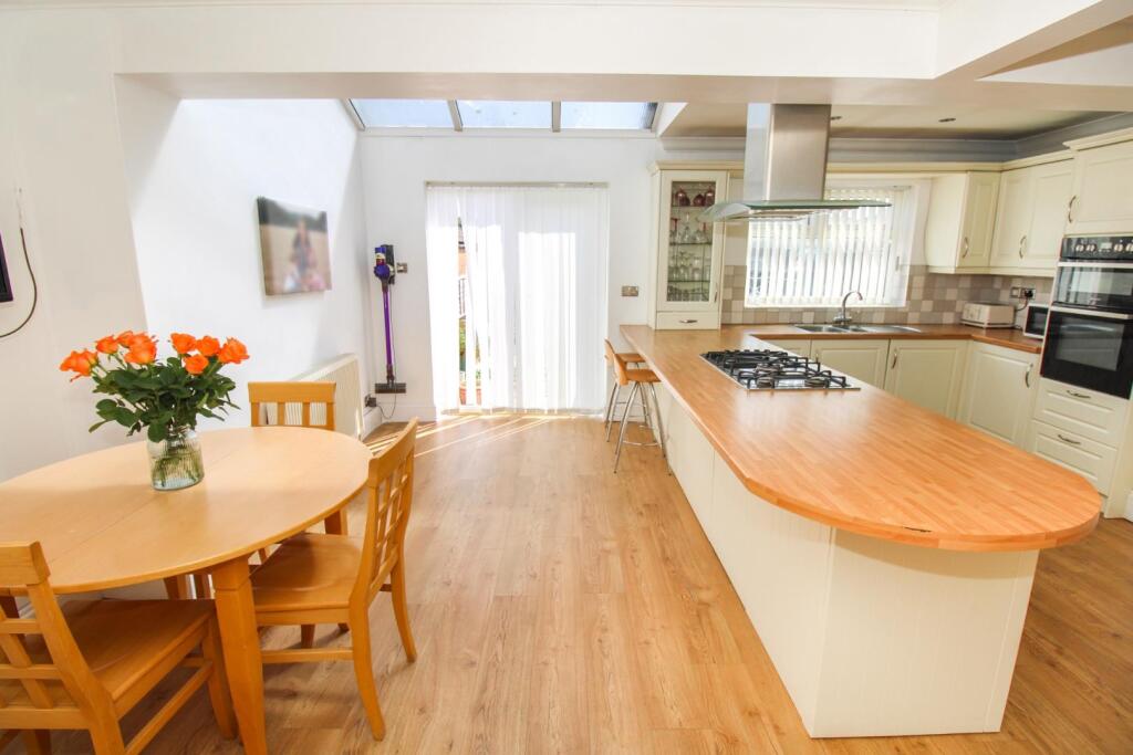 Main image of property: Kings Head Lane, Bristol