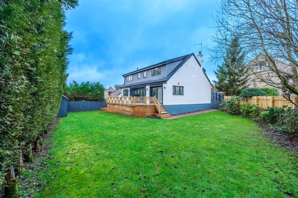 Barbush Place, Strathaven photo 2