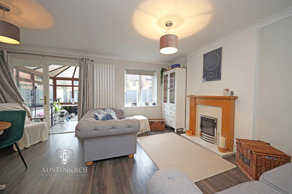 Glamis Drive, Stone, Staffordshire, ST15 8SP photo 4