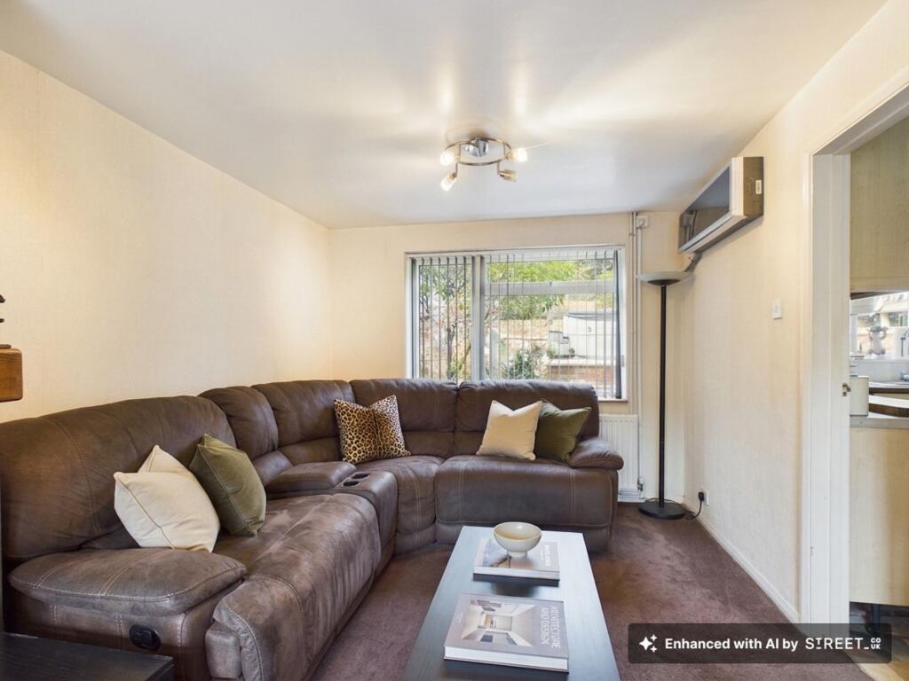 House in Reading - More