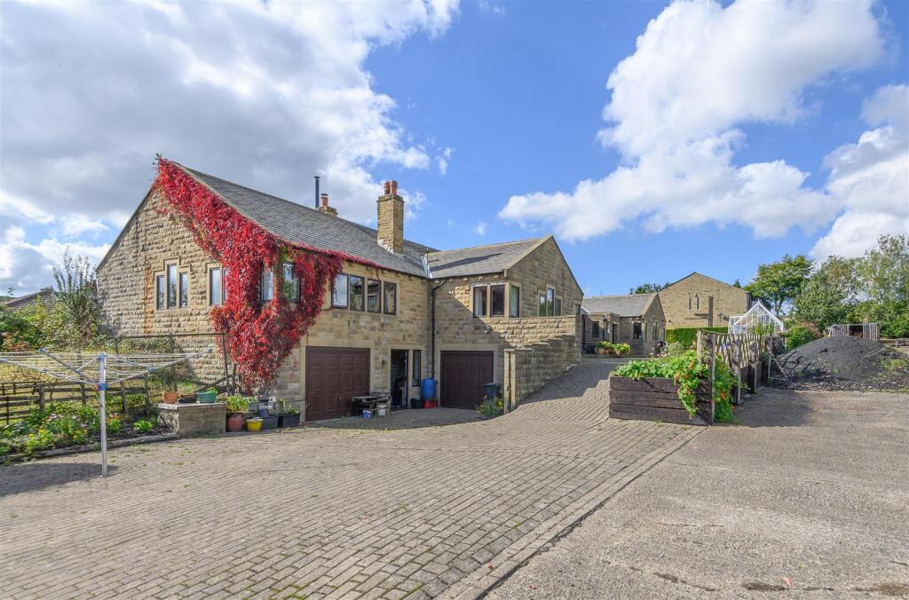 30B, Wade House Road, Shelf, Halifax photo 3