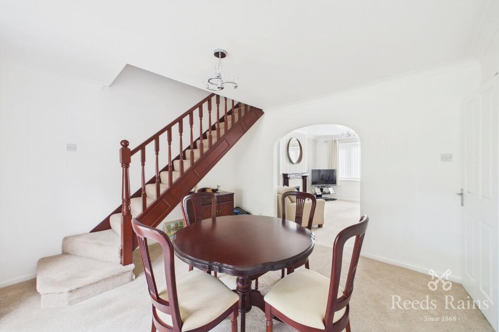 House in Wakefield - View 3