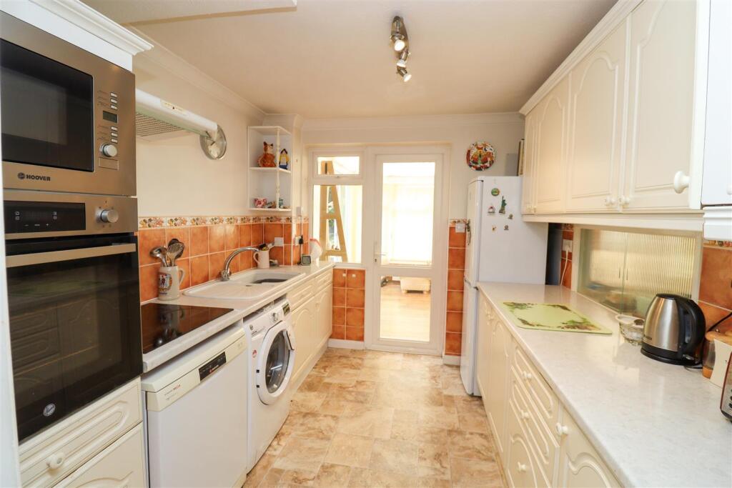 House in Hart, Hampshire - View 3