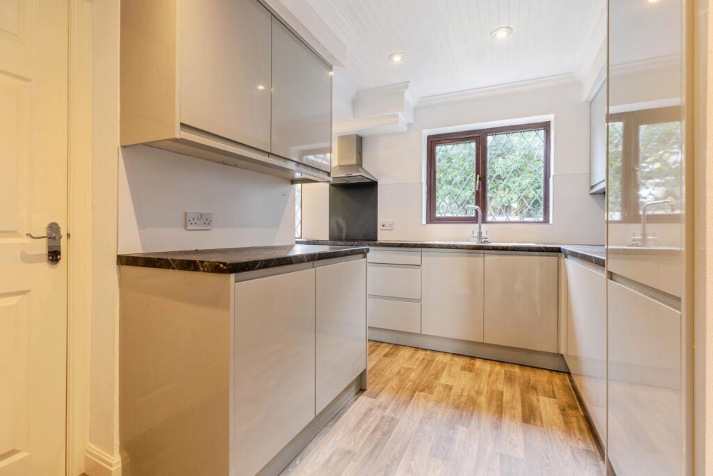 House in Chorley, Clayton-le-Woods - View 4