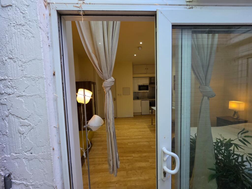 Apartment in London, Brondesbury Park, Brondesbury - View 5