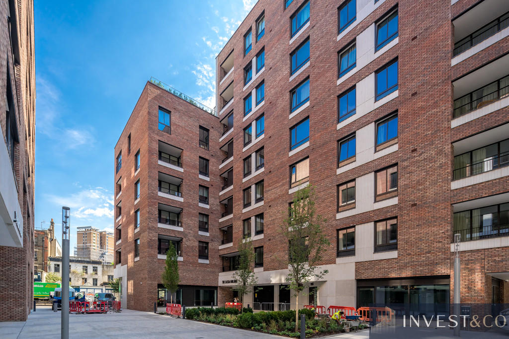 2-bed flat on Cassia Building, Shoreditch Exchange E2, £795,000