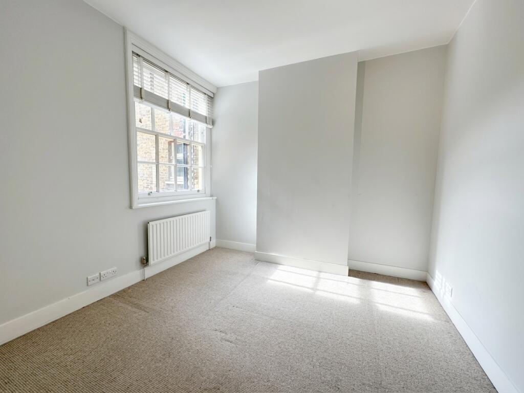 Apartment in London - View 3