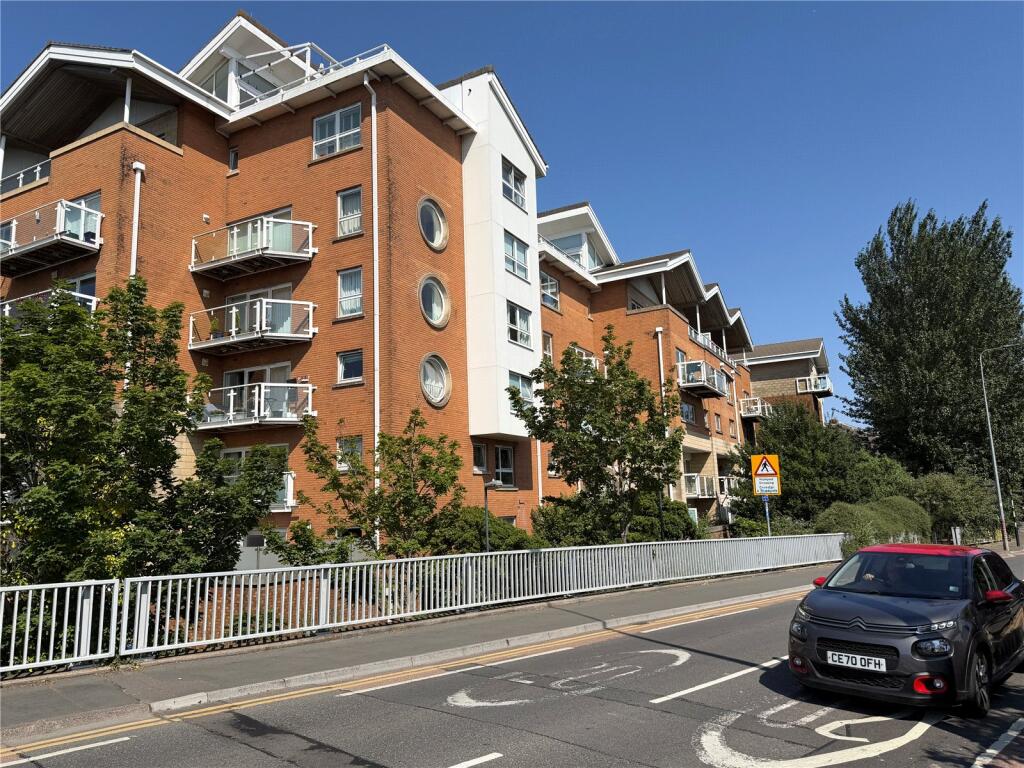 Main image of property: Athens House, Jundkin Court, Cardiff Bay, CF10