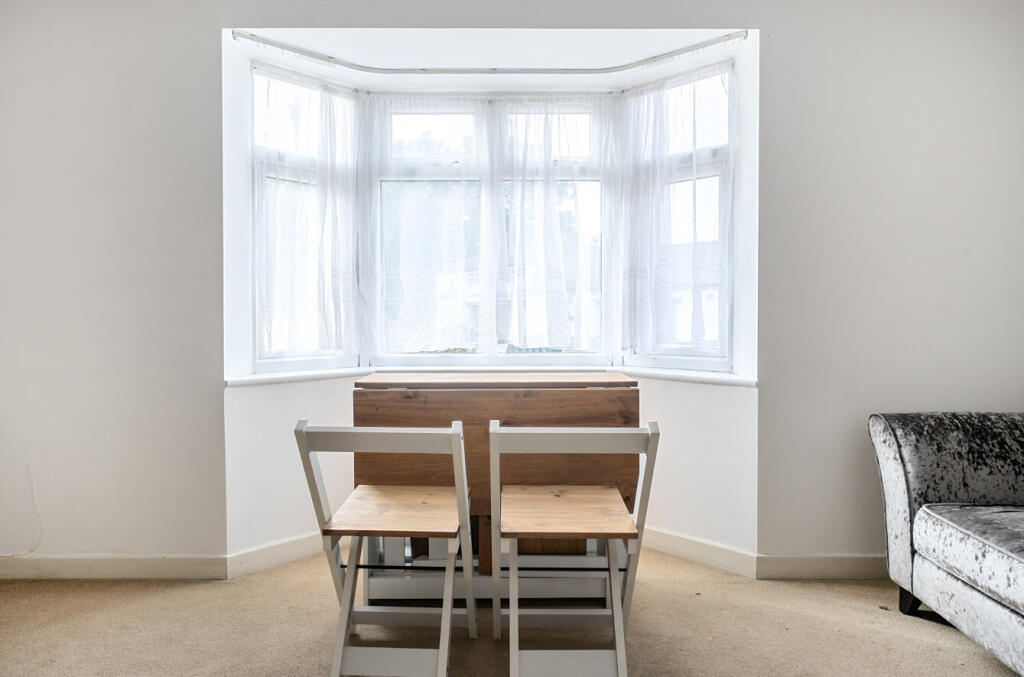 Apartment in Southampton - More