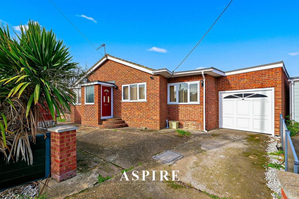 3-bed bungalow on Gills Avenue, Canvey Island, £350,000