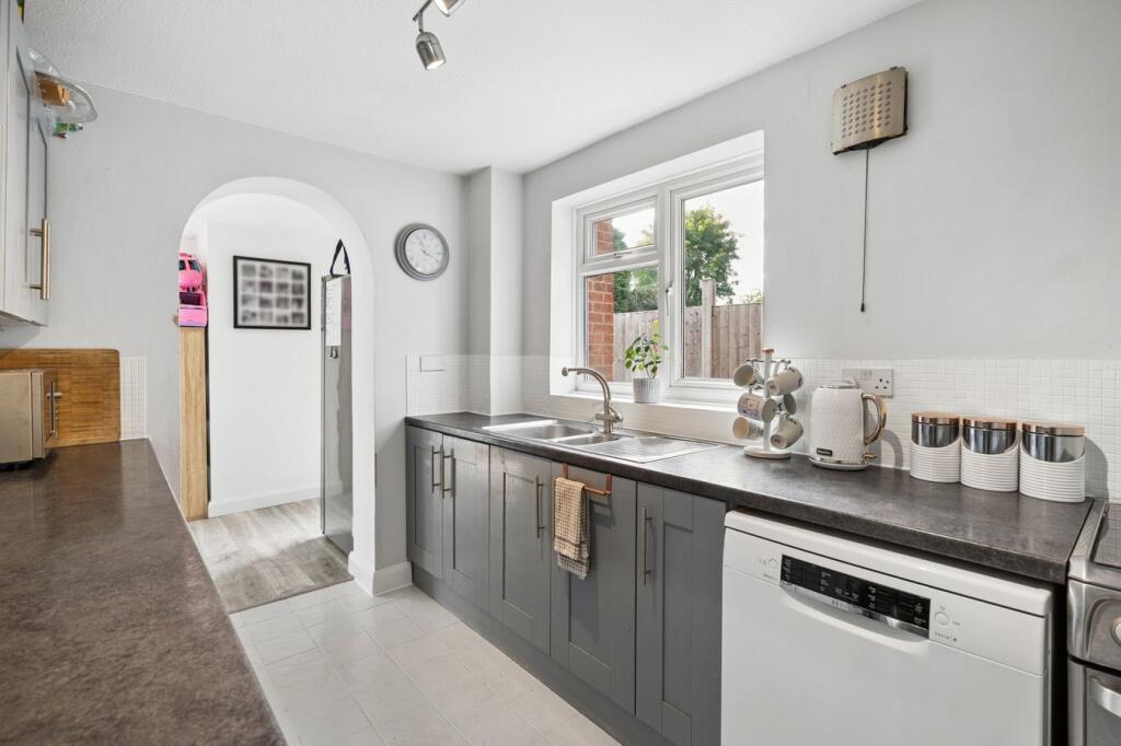 House in Slough - View 3