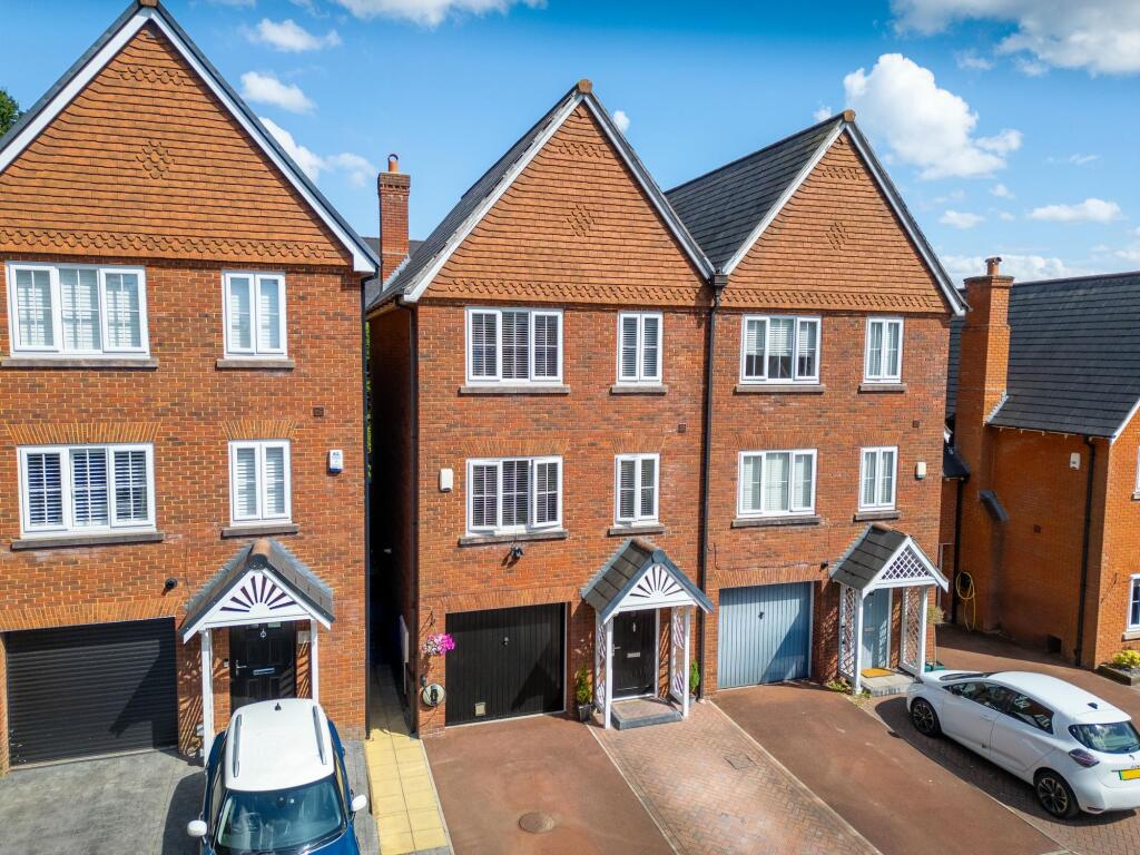 Main image of property: Ballantyne Place, Winwick, WA2
