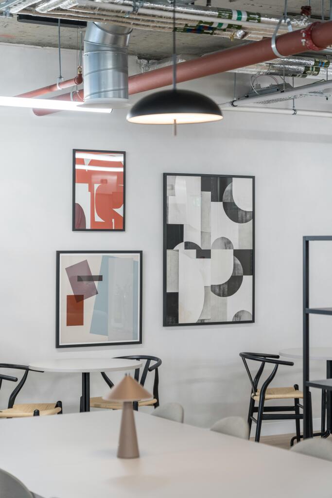 9th Floor - Fitted & Furnished