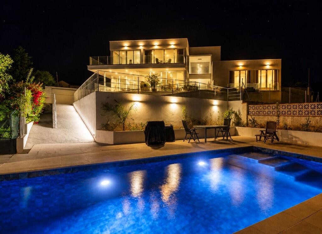 Main image of property: Estepona, Málaga, Andalusia