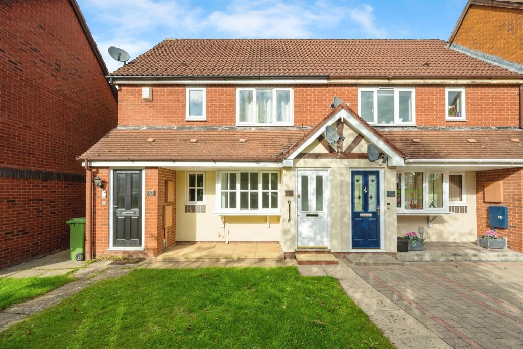 1-bed flat on Toftdale Green, Lyppard Bourne, Worcester, £110,000