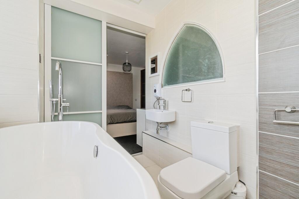 Additional image 13 of Haworth  Road, Bradford, BD15