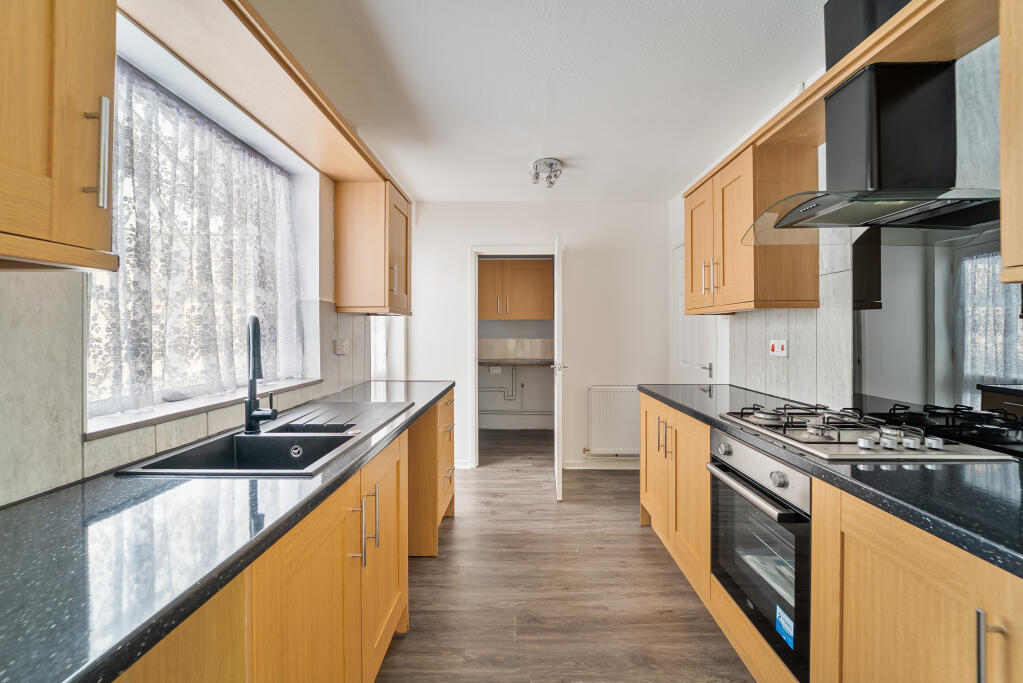 Brompton Road, Oldmixon, BS24 photo 3