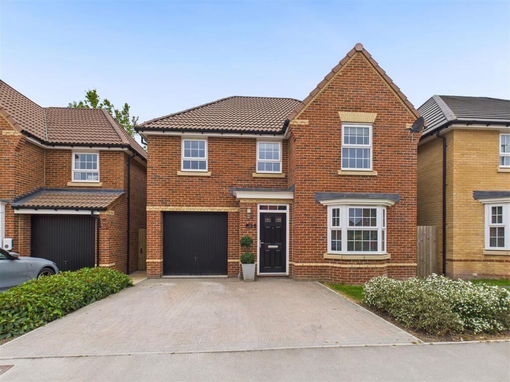 Main image of property: Broad Avenue, Hessle