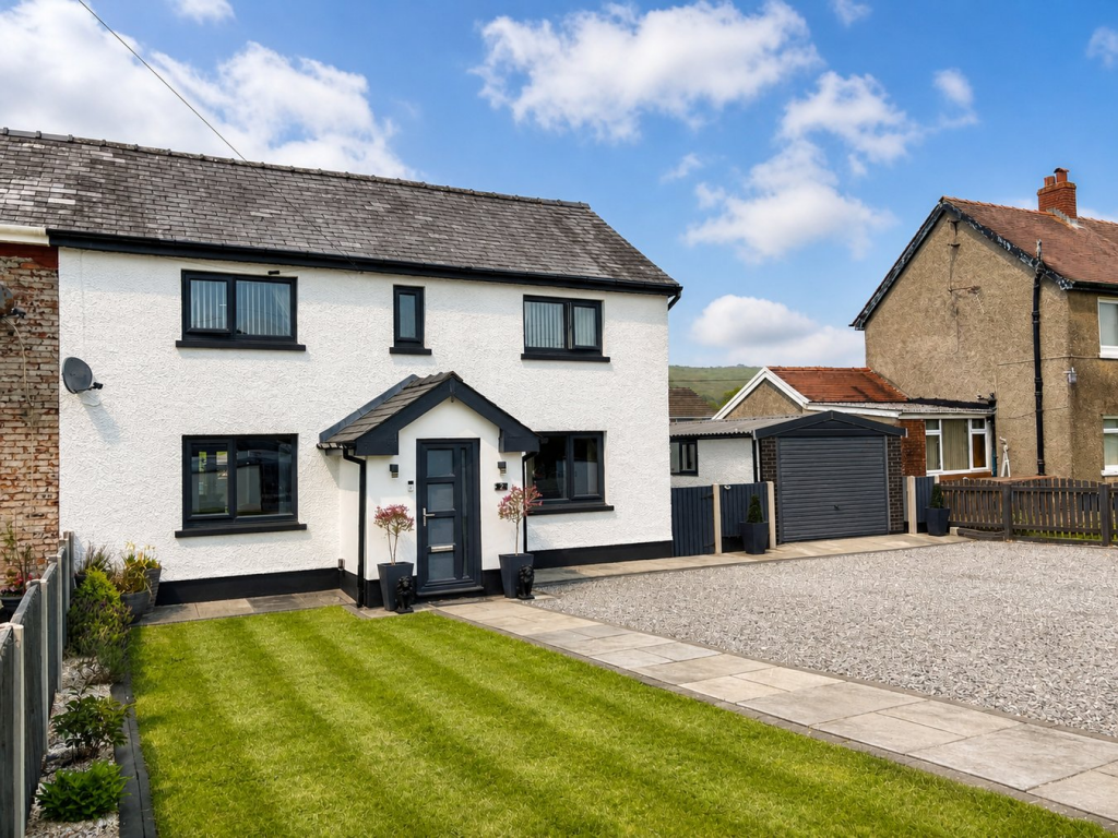 Main image of property: Rhydybont, Llanybydder, SA40