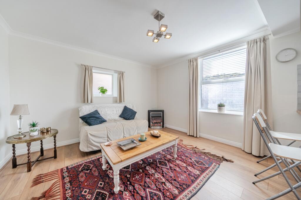 Birch Place, Hebden Bridge photo 5
