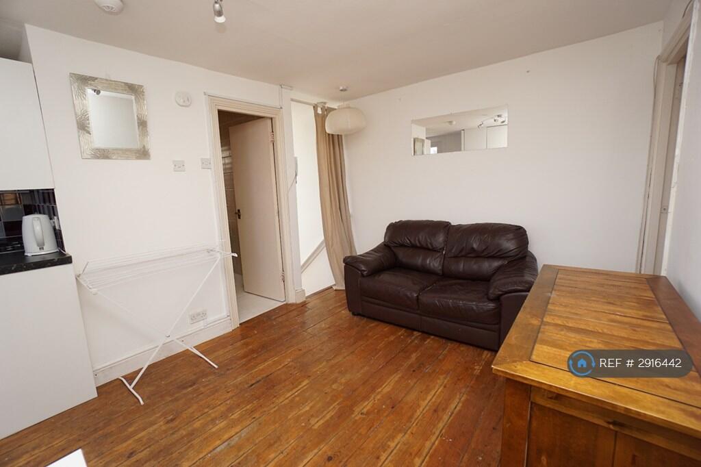 Main image of property: Essex Road, London, N1