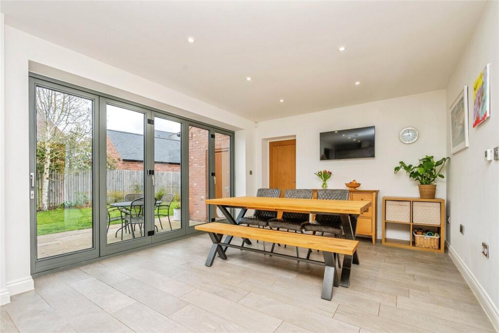 Farriers Way, Lighthorne, Warwick, Warwickshire, CV35 - View 4