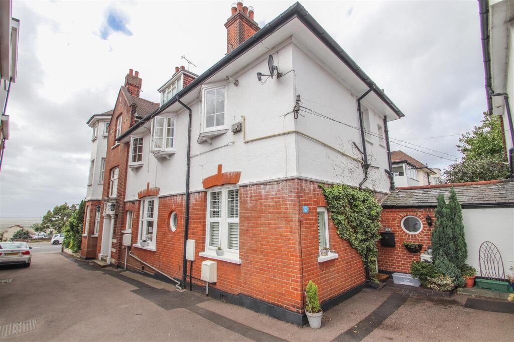 Main image of property: Grand Parade, Leigh-On-Sea