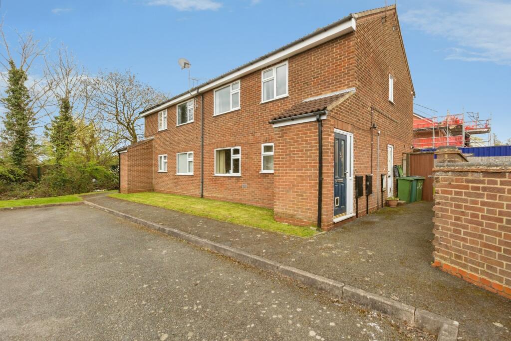 Main image of property: Salts Close, LEICESTER, Leicestershire, LE19