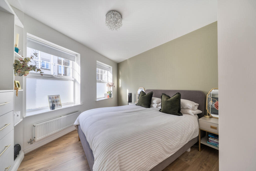Apartment in London - View 5