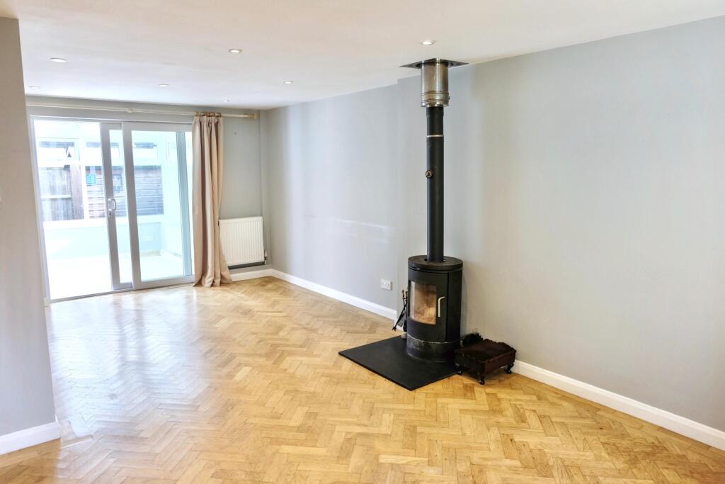 House in Swindon - View 4