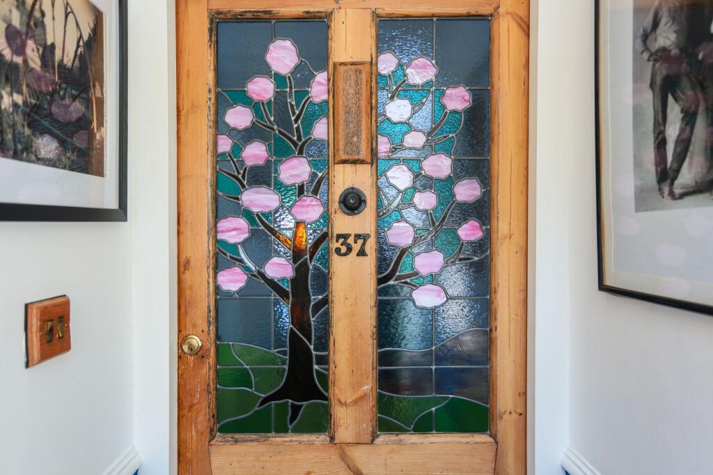 House in Brighton - View 5