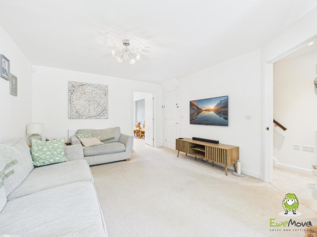 Lattimo Walk, Chineham, Basingstoke, RG24 - View 4