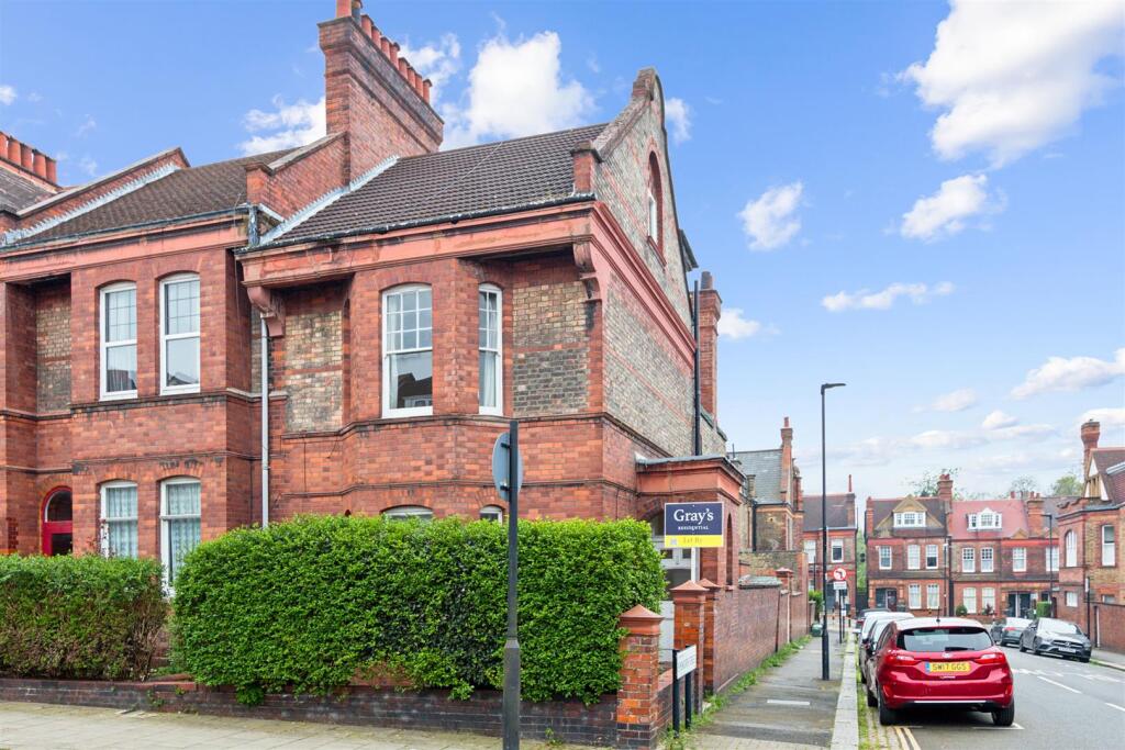 Main image of property: Barcombe Avenue, London SW2