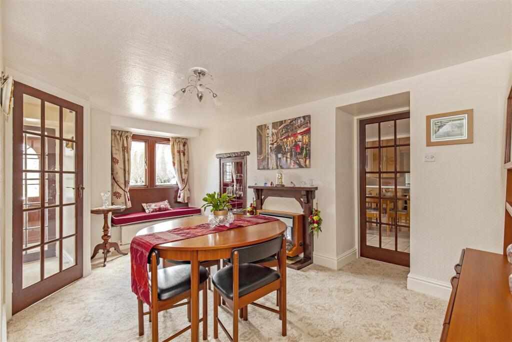 House in Derbyshire Dales, Bakewell - View 4