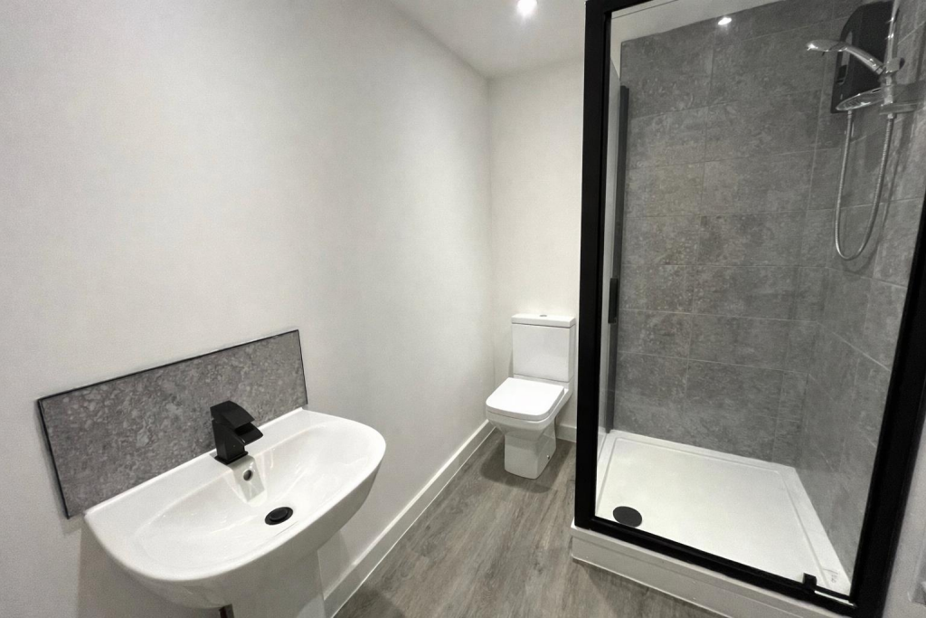 Apartment in Cardiff - View 3