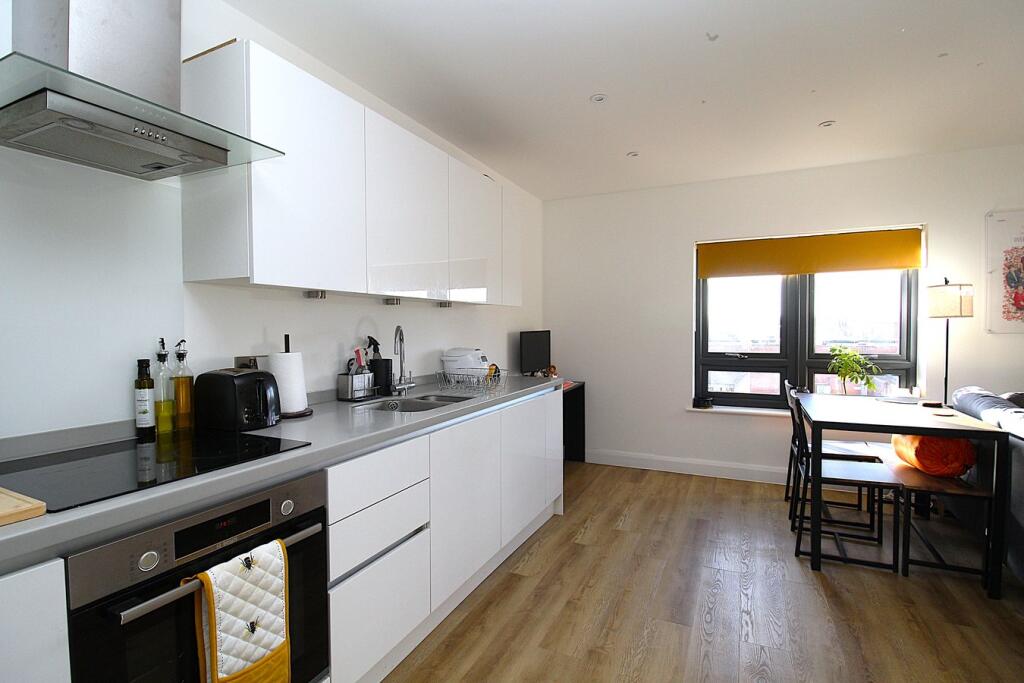 Leys Avenue, Letchworth Garden City, SG6 photo 4