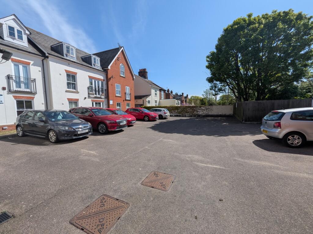 Main image of property: Felixstowe Road, Ipswich, IP3