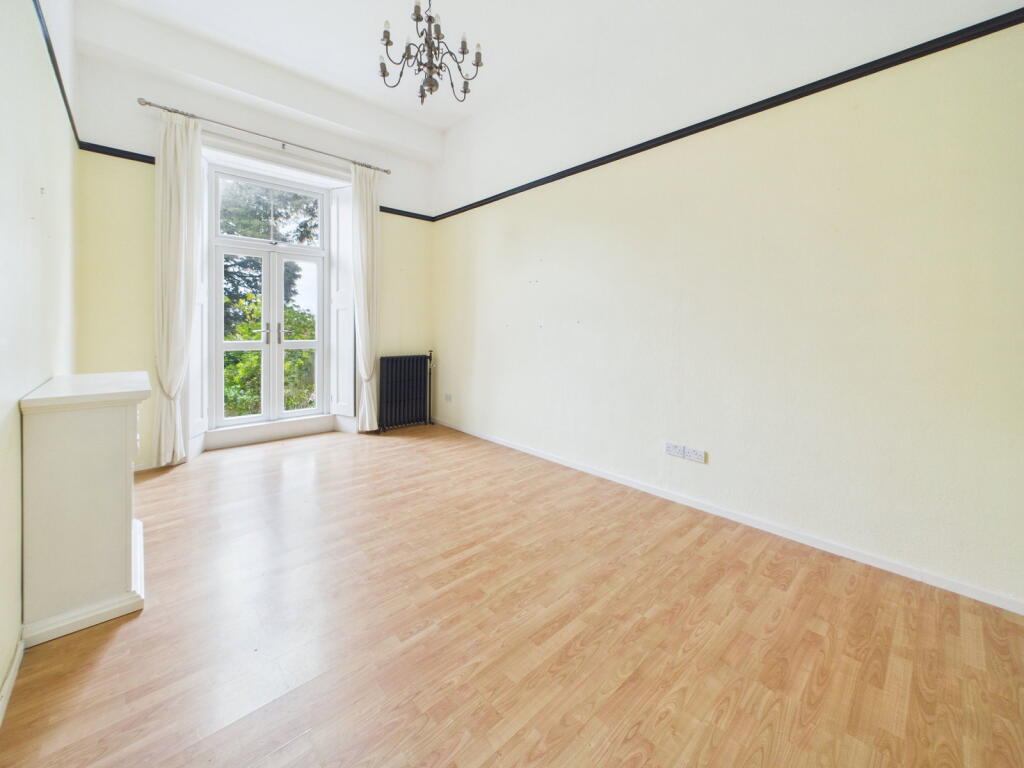 Apartment in Torquay, Torbay - View 5