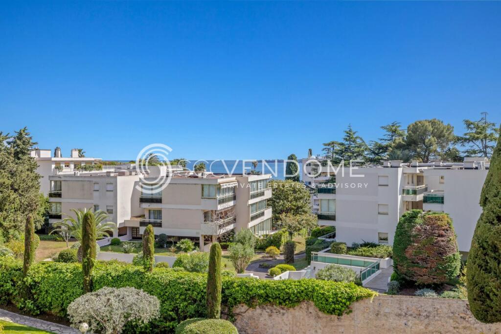 Main image of property: Provence-Alps-Cote d`Azur, Alpes-Maritimes, Cannes