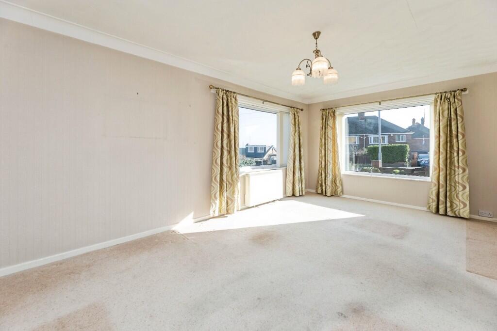 Lowfield Road, WF9 photo 4